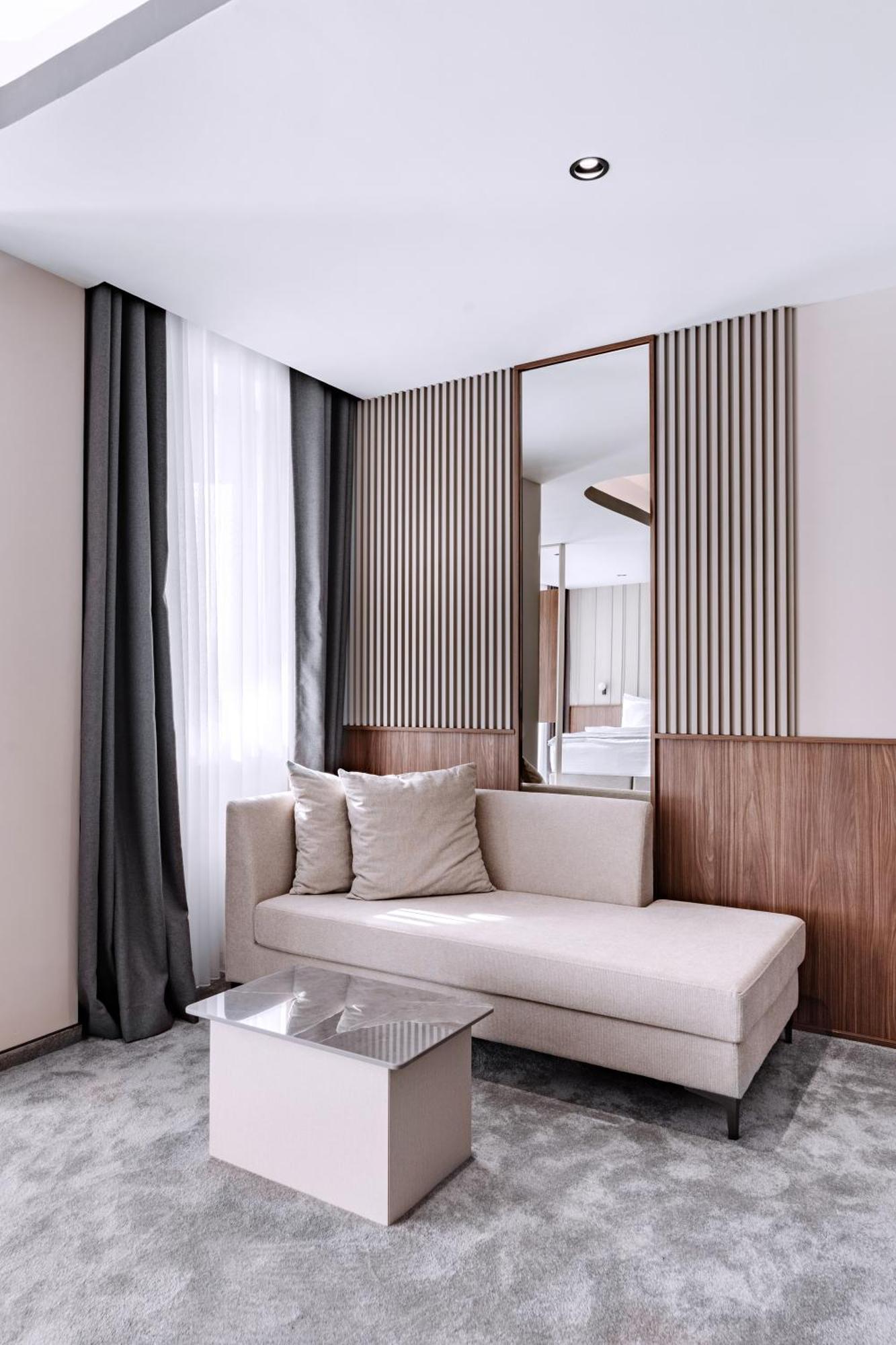 Suto Orizari Actor Hotel מראה חיצוני תמונה